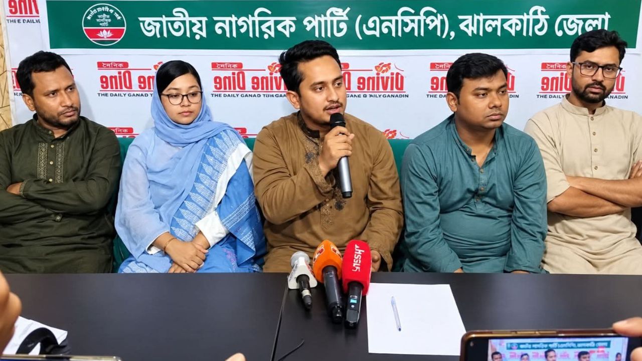 শেখ হাসিনাকে ঠেকাতে আলাদা কারও প্রয়োজন হবে না: সারজিস আলম