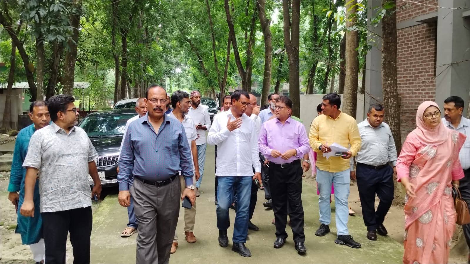 ঝিনাইদহে সরকারি মেডিকেল কলেজ ও হাসপাতাল স্থাপনে সম্ভাব্য স্থান পরিদর্শন