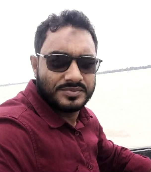 সিরাজগঞ্জে ট্রাকের চাকায় পিষ্ট হয়ে স্কুল শিক্ষক নিহত