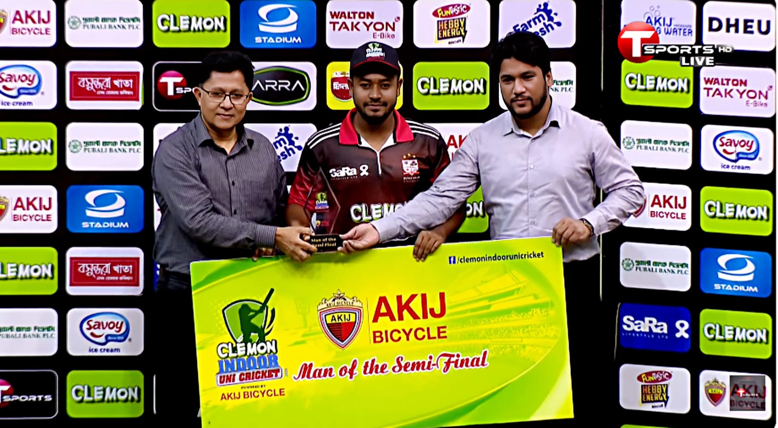 ক্লেমন ইনডোর ইউনি ক্রিকেট ২০২৬ রানার্স আপ বাংলাদেশ ইউনিভার্সিটি