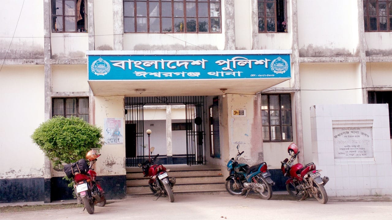শপিংয়ের টাকা না পেয়ে অভিমান, বন্ধ ঘরে মিলল এসএসসি পরীক্ষার্থীর ঝুলন্ত মরদেহ