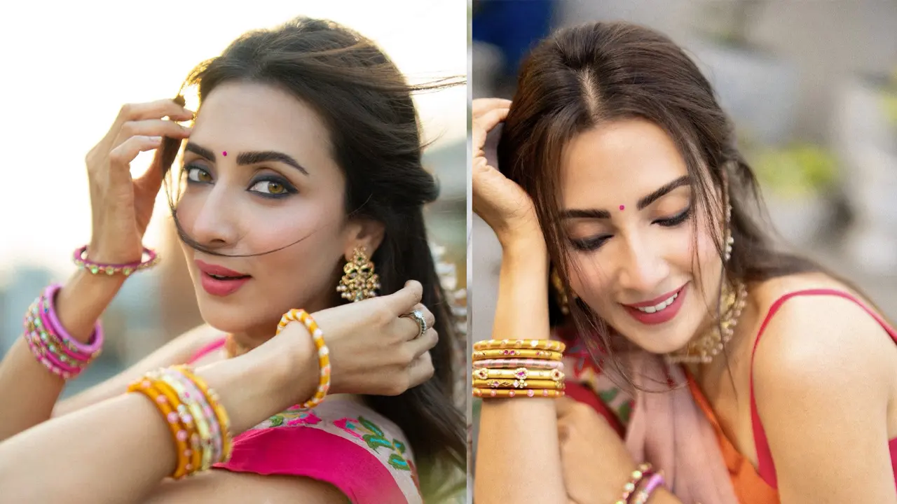 শাড়ি-রঙিন চুড়িতে বৈশাখী সাজে মিম