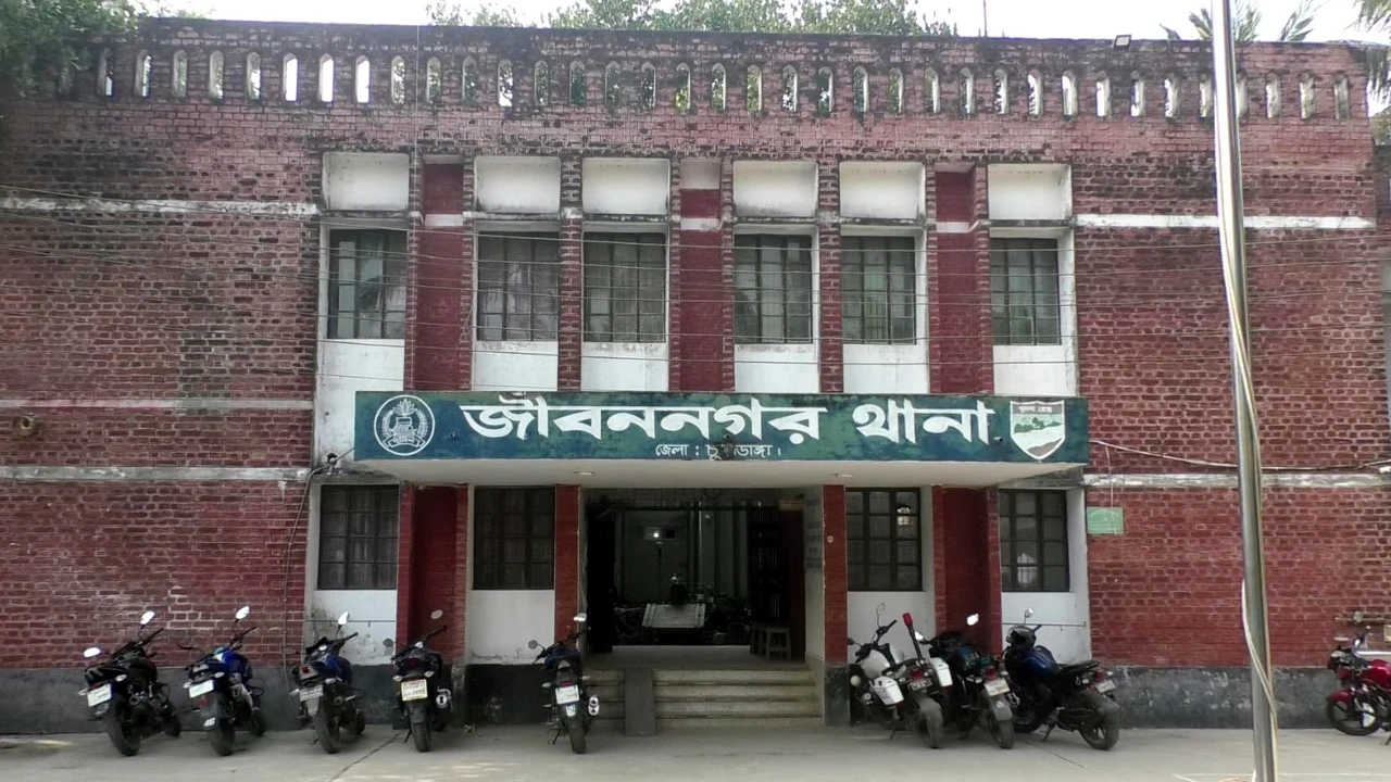জীবননগরে সড়ক দুর্ঘটনায় অজ্ঞাতনামা নারীর মৃত্যু