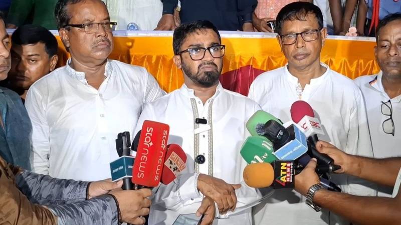 ‘জামায়াত-এনসিপির লংমার্চের আড়ালে আওয়ামী লীগকে ফেরানোর চেষ্টা’