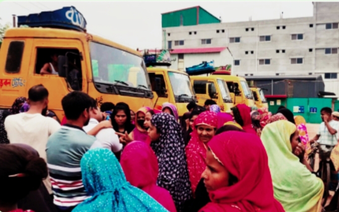 রাহুল গ্রুপে শ্রমিক অসন্তোষ, সড়ক অবরোধ