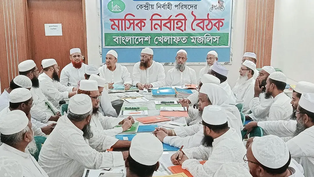 সংগীতকে বাধ্যতামূলক করার প্রতিবাদে ২ দিনের কর্মসূচি দিলো মামুনুল হক