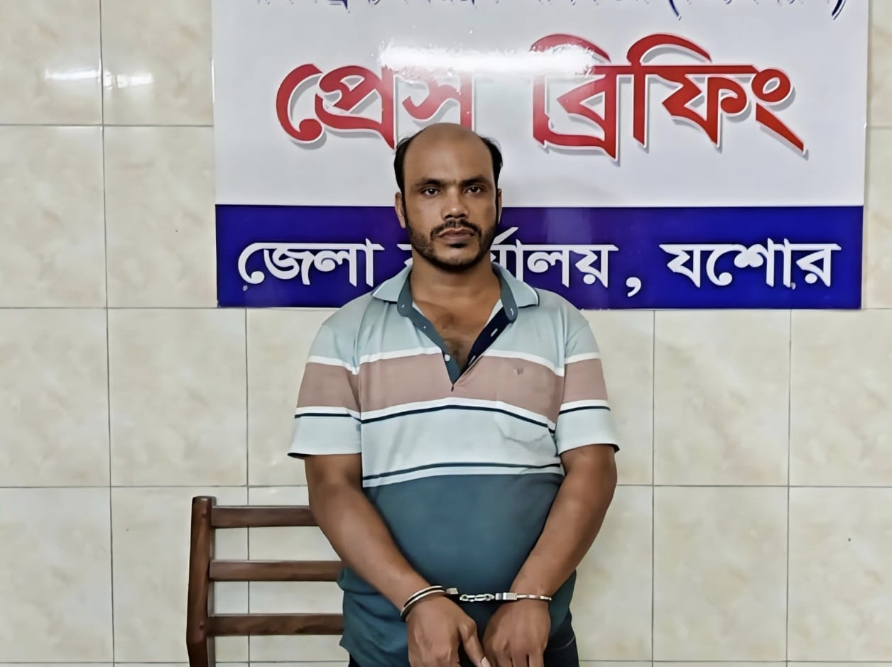 যশোরে ১২০০ পিস ইয়াবাসহ মাদক কারবারি গ্রেফতার