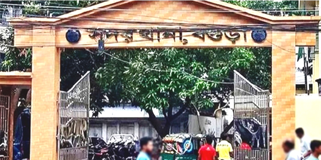 চাপাতির কোপে জখম স্বেচ্ছাসেবক দল নেতা