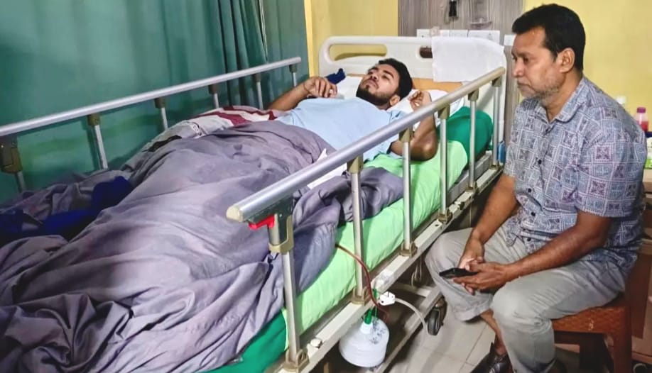 দুই দিন পর নড়েনি আঙুল, শেষ পর্যন্ত পা হারাল ইরাম