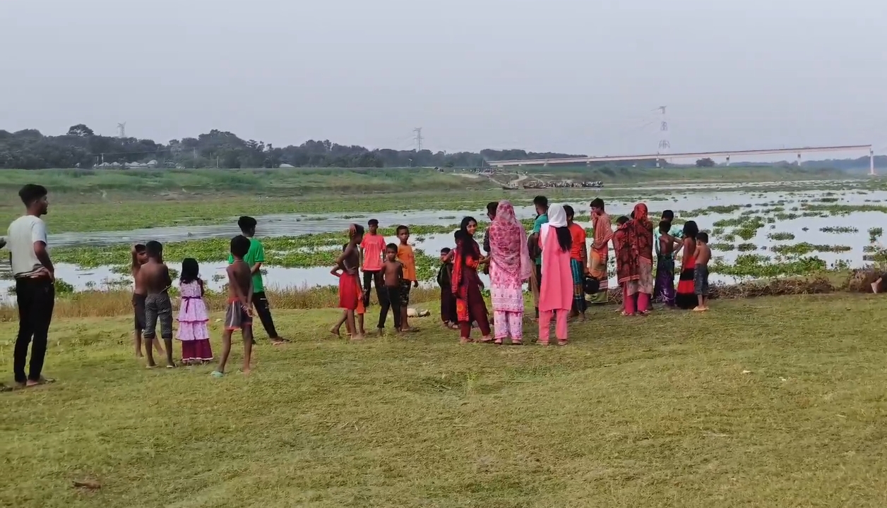 ঝিনাইদহের গড়াই নদী থেকে ৪ মাস বয়সী শিশুর মরদেহ উদ্ধার