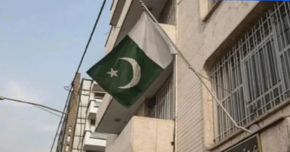 তেহরানে পাকিস্তান দূতাবাসের কাছে বিস্ফোরণ