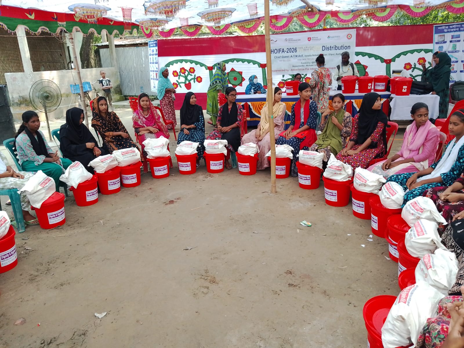 কুড়িগ্রামে ৪৫০জন নারী ও কিশোরীকে ডিগনিটি কিট বিতরণ
