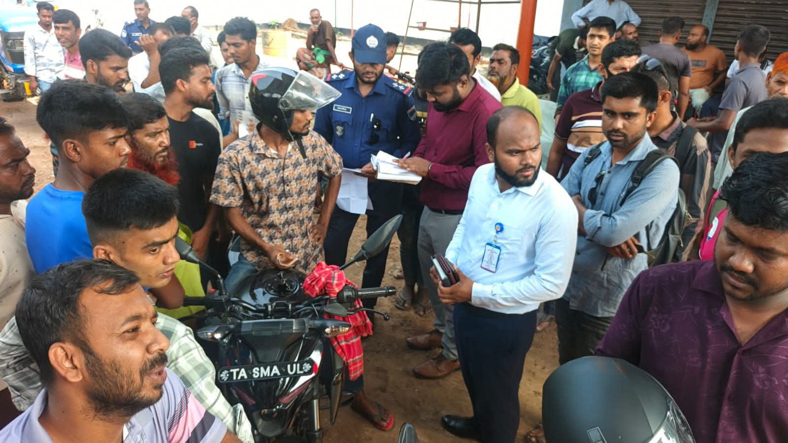 জীবননগরে তেল পাম্পে বিশৃঙ্খলা করার অপরাধে এক যুবকের কারাদণ্ড