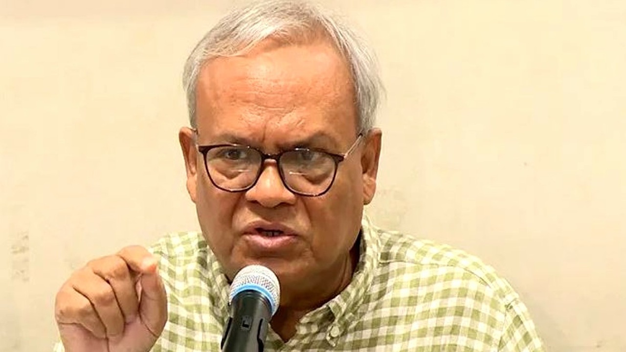 অপপ্রচারে সরকারের উন্নয়ন কর্মকাণ্ড বাধাগ্রস্ত করা যাবে না: রিজভী