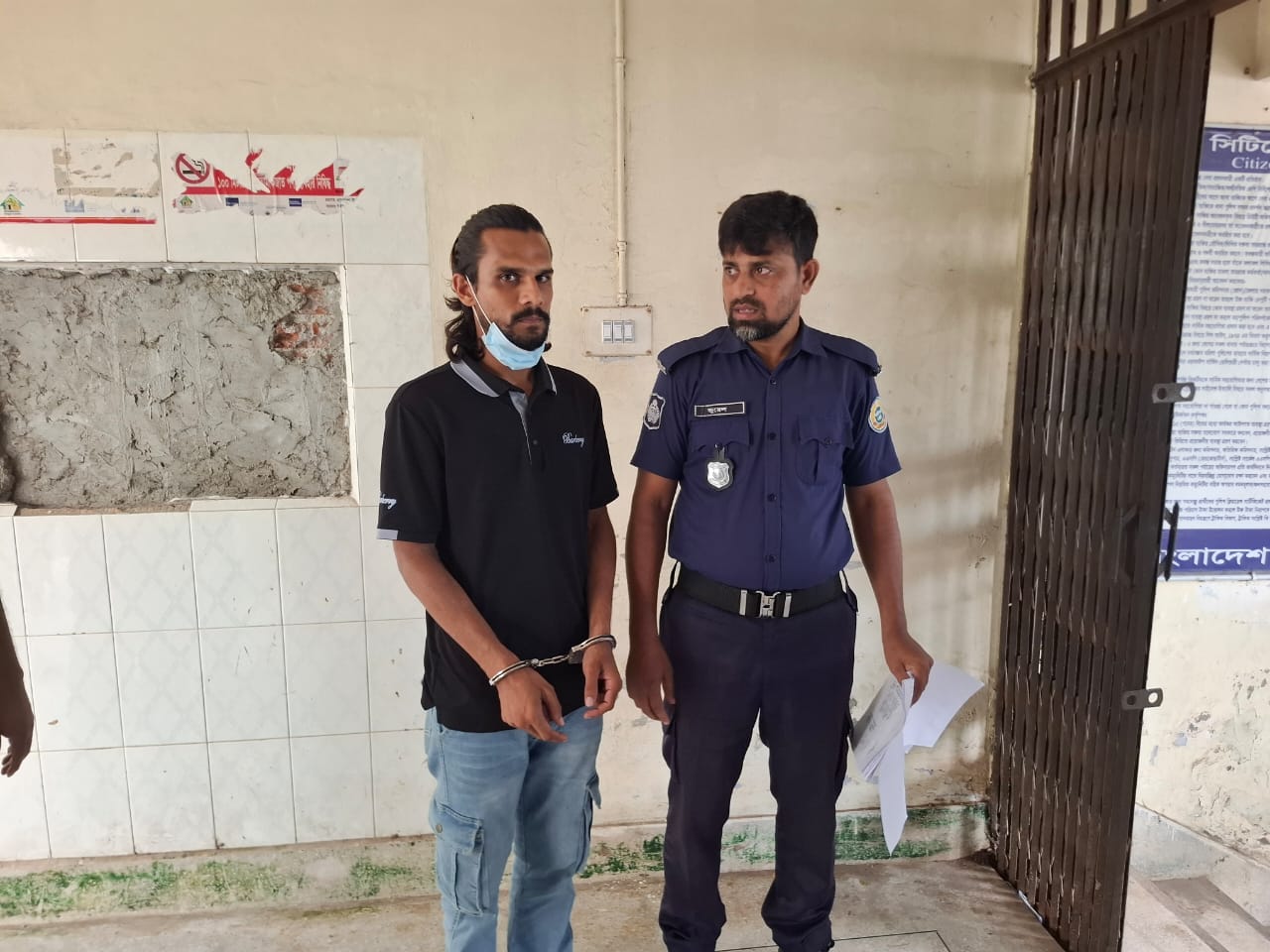 নলছিটিতে গাঁজাসহ ছাত্রদলনেতা আটক