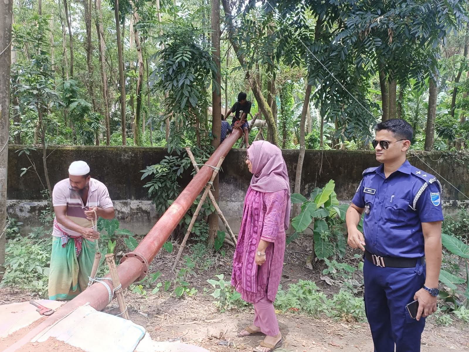 মালখানগরে কৃষিজমি ও জলাশয় ভরাটের পাইপ অপসারণে প্রশাসনের অভিযান