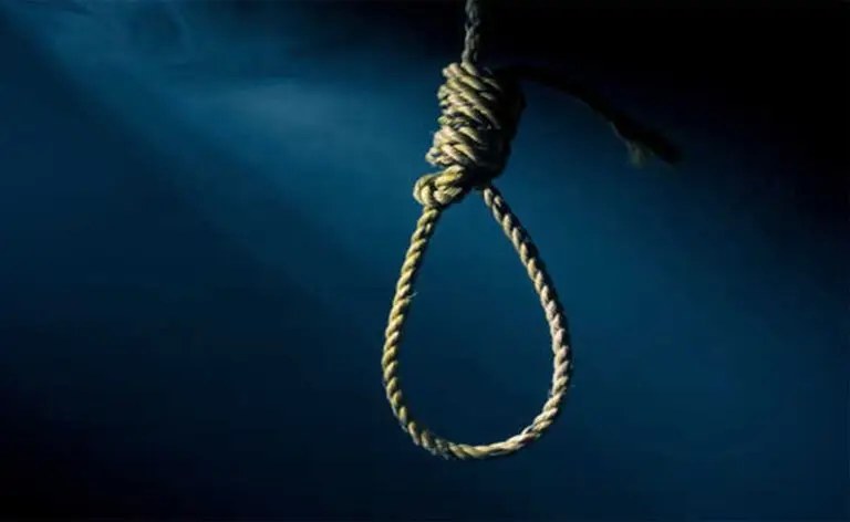 চুয়াডাঙ্গায় শেষ সম্বল গরু চুরি হওয়ায় যুবকের গলায় ফাঁশ দিয়ে আত্বহত্যা