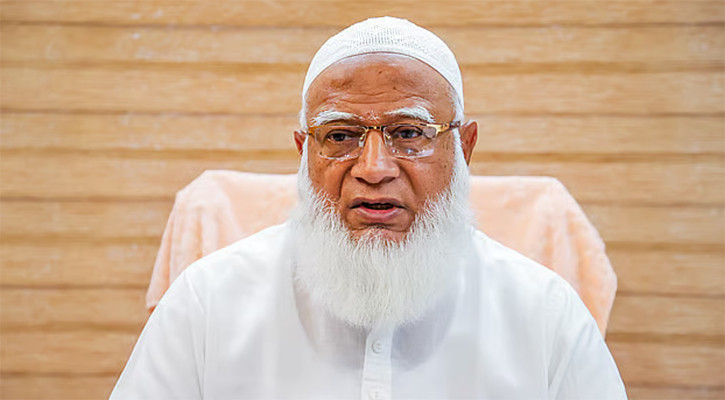 ‘দুটি সার্চলাইট এখন জামায়াতের দিকে তাক করা’