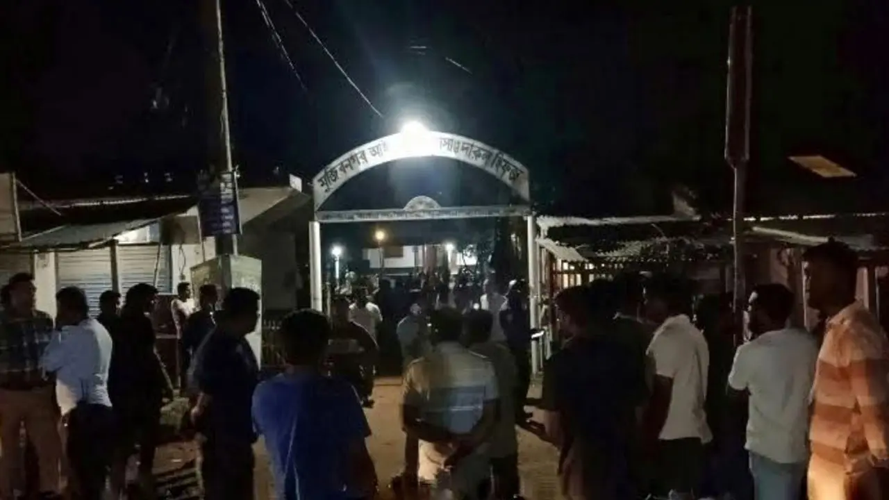 মেহেরপুরে শিশু বলাৎকারের অভিযোগে মাদরাসা শিক্ষক গ্রেপ্তার