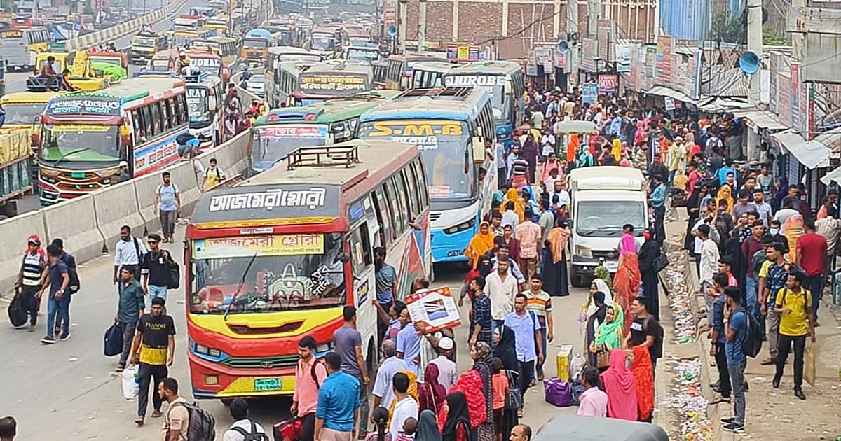 নাড়ির টানে শেকড়ে ফিরছে মানুষ: মহাসড়কে বাড়ছে চাপ