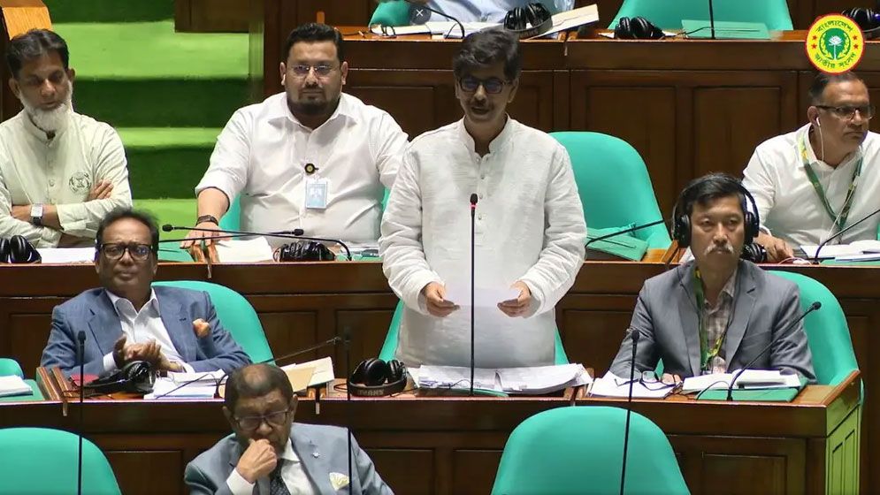 মুরগি নিয়ে আছি পুলিশ আমার সঙ্গে নাই, সংসদে প্রাণিসম্পদমন্ত্রী