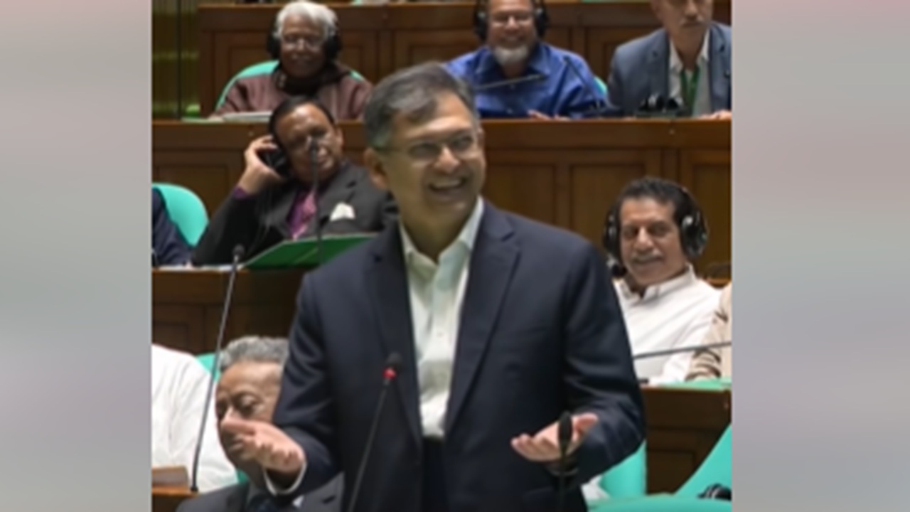 নির্বাচনের সংবাদ সংগ্রহে অনলাইন কার্ড দেবে ইসি