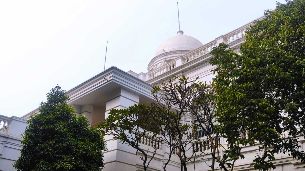 ছেলে হত্যায় সালমান-আনিসুলকে দায়ী করলেন শহীদ আনোয়ারের বাবা