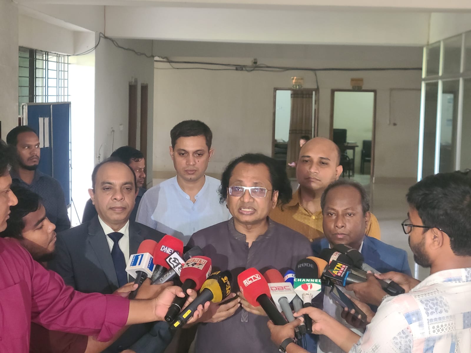 বিদ্যুৎ সংকটের জন্য এই সরকারের ন্যূনতম কোন দায় নেই: ডা. জাহেদ উর রহমান