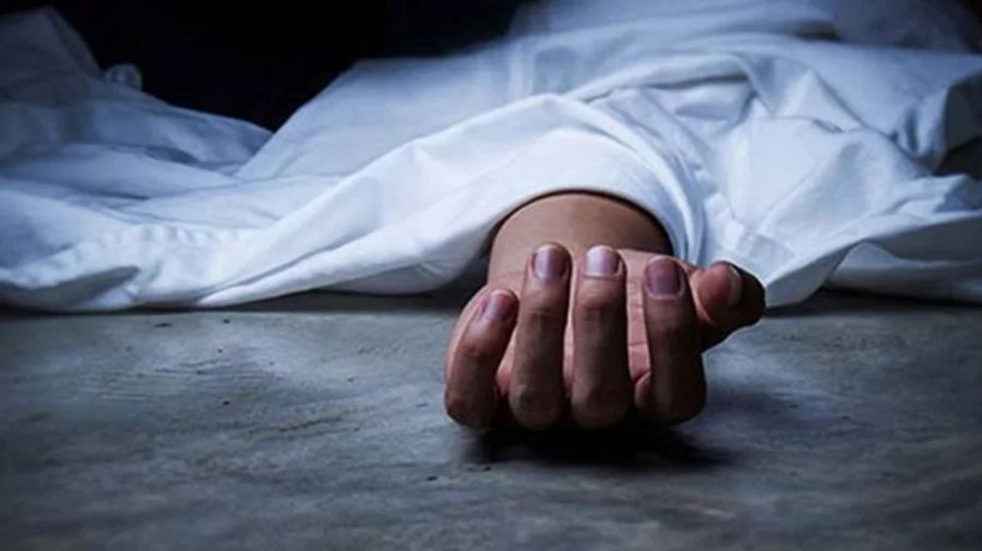 সিএনজির সাথে গরুর ধাক্কায় প্রাণ গেল নারীর