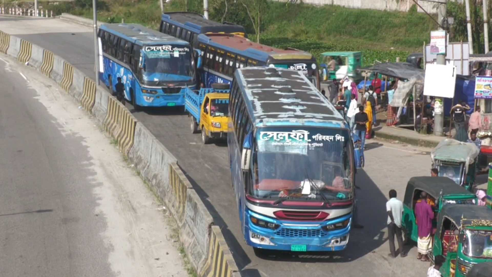 মানিকগঞ্জে বাসচাপায় স্বামী–স্ত্রী নিহত