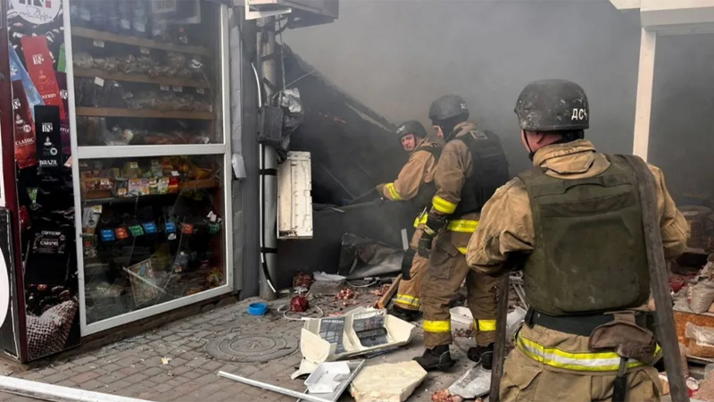 ইউক্রেনে ভয়াবহ হামলা চালাল রাশিয়া, নিহত অন্তত ১৫