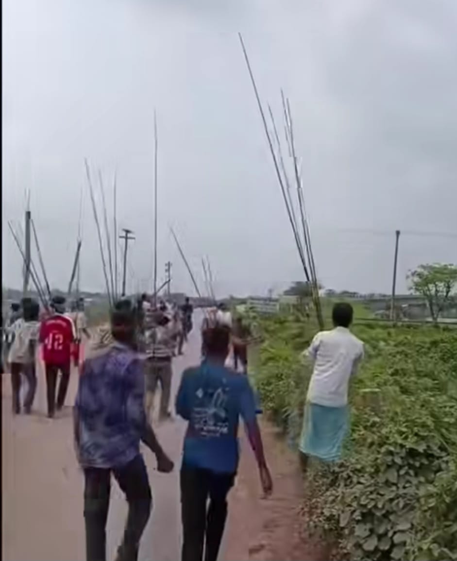সিরাজদীখানে দু’গ্রুপের সংঘর্ষে তিনজন টেটাবিদ্ধসহ আহত ১০