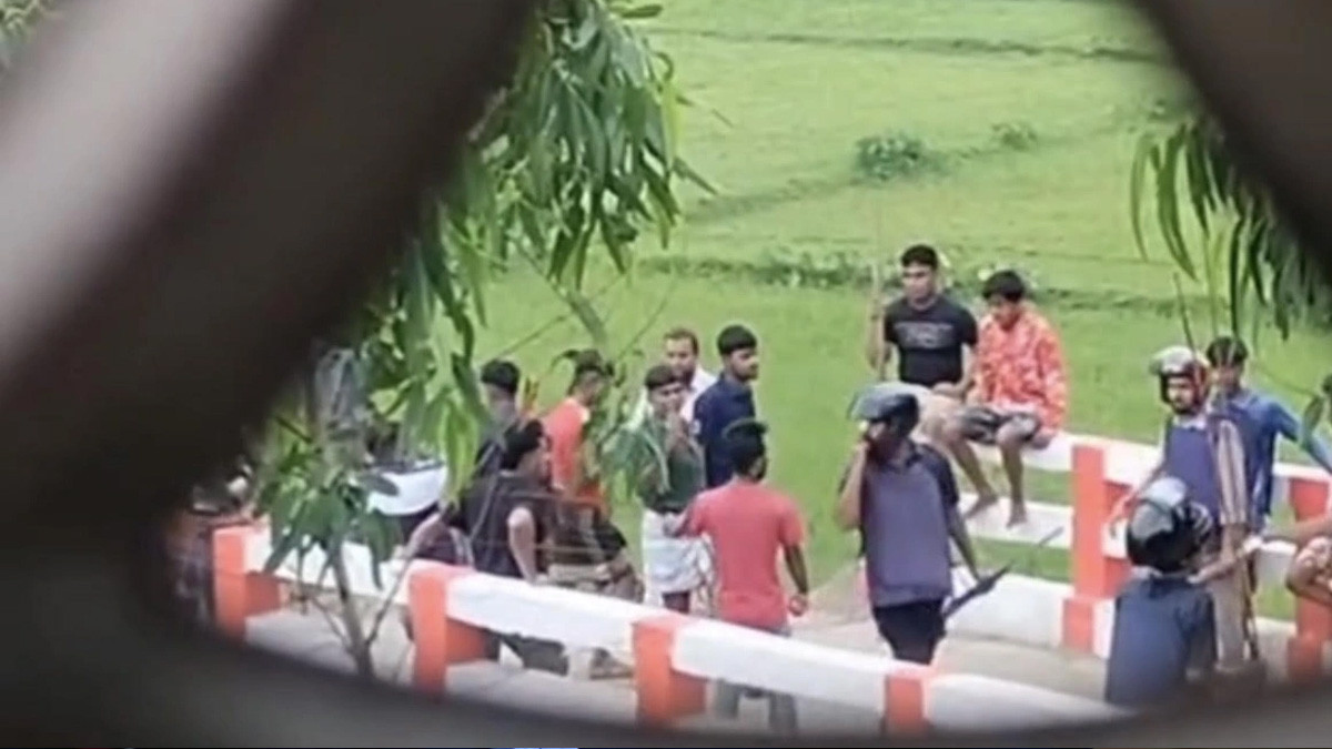 রায়পুরায় রক্তক্ষয়ী সংঘর্ষে নিহত ১