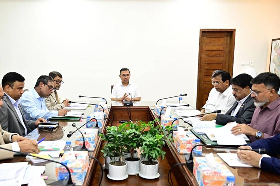 ডেঙ্গু প্রতিরোধে মাইকিং ও জুমার খুতবায় সচেতনতা তৈরির নির্দেশ প্রধানমন্ত্রীর