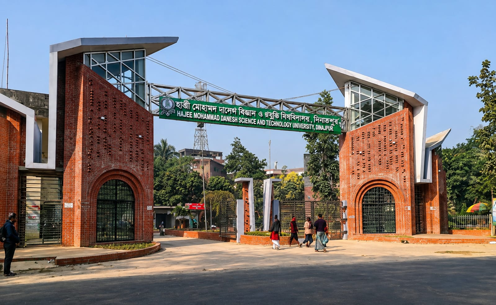 হাবিপ্রবির সহকারী গ্রন্থাগারিকের বিরুদ্ধে নারীর সঙ্গে অনৈতিক সম্পর্কের অভিযোগ