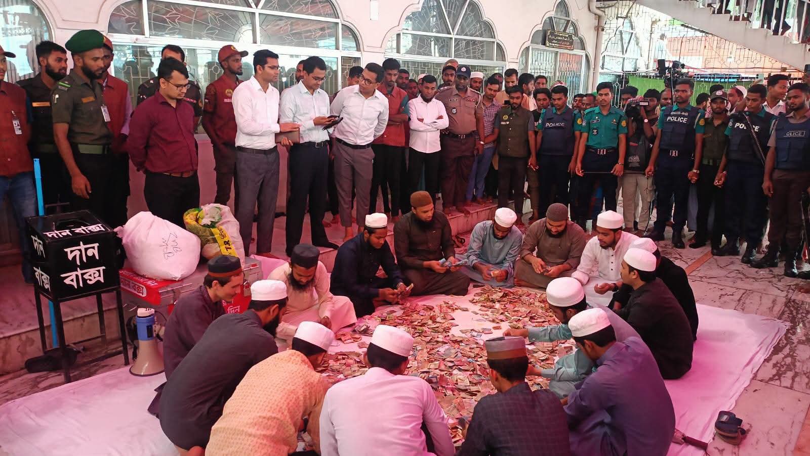 শাহজালাল (রহ.) মাজারে ৪ দিনেই দানের রেকর্ড, সাড়ে ১৭ লাখ টাকা, মিলল স্বর্ণও