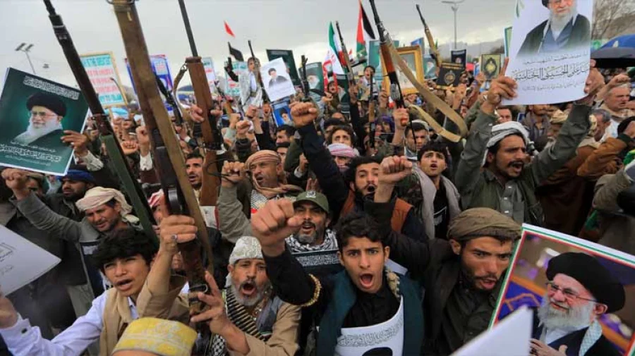 যুক্তরাষ্ট্রের বিরুদ্ধে যুদ্ধে লড়তে প্রস্তুত ৭০ লাখ বেসামরিক ইরানি