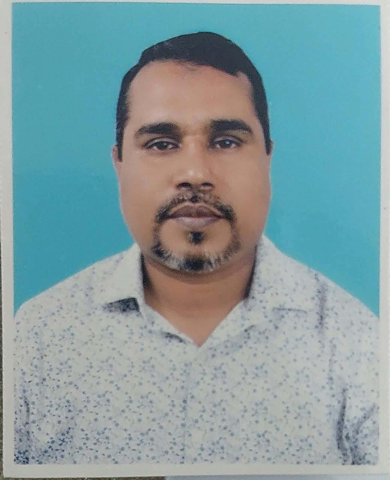 কর্মস্থলে পাওয়া যায় না স্বাস্থ্য কর্মকর্তাকে, রিসিভ করেন না ফুন