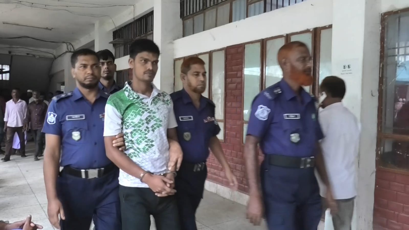 লালমনিরহাটে স্ত্রীকে পিটিয়ে হত্যা, স্বামীর মৃত্যুদণ্ড