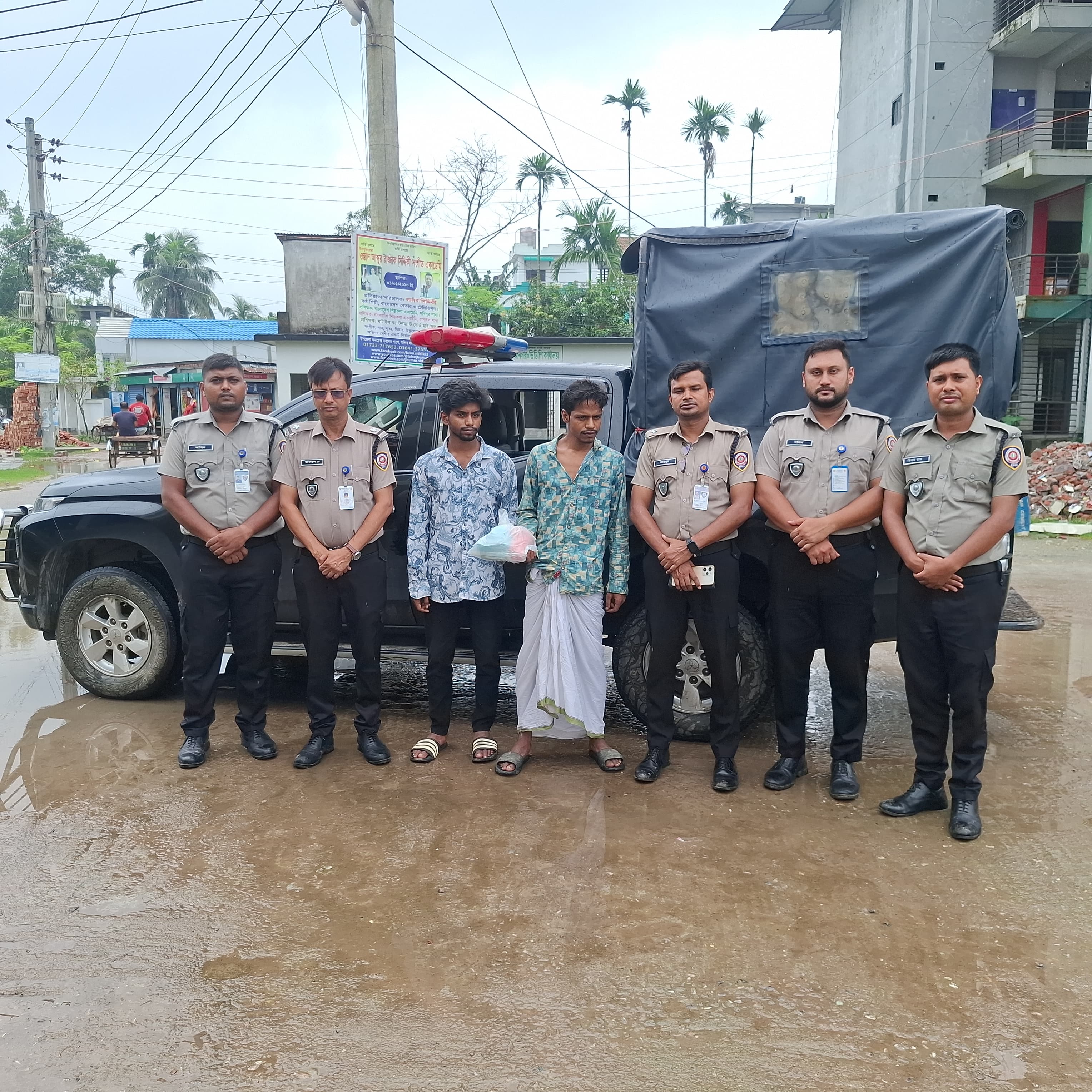 সখীপুরে মাদকবিরোধী অভিযানে দুই ব্যক্তি আটক