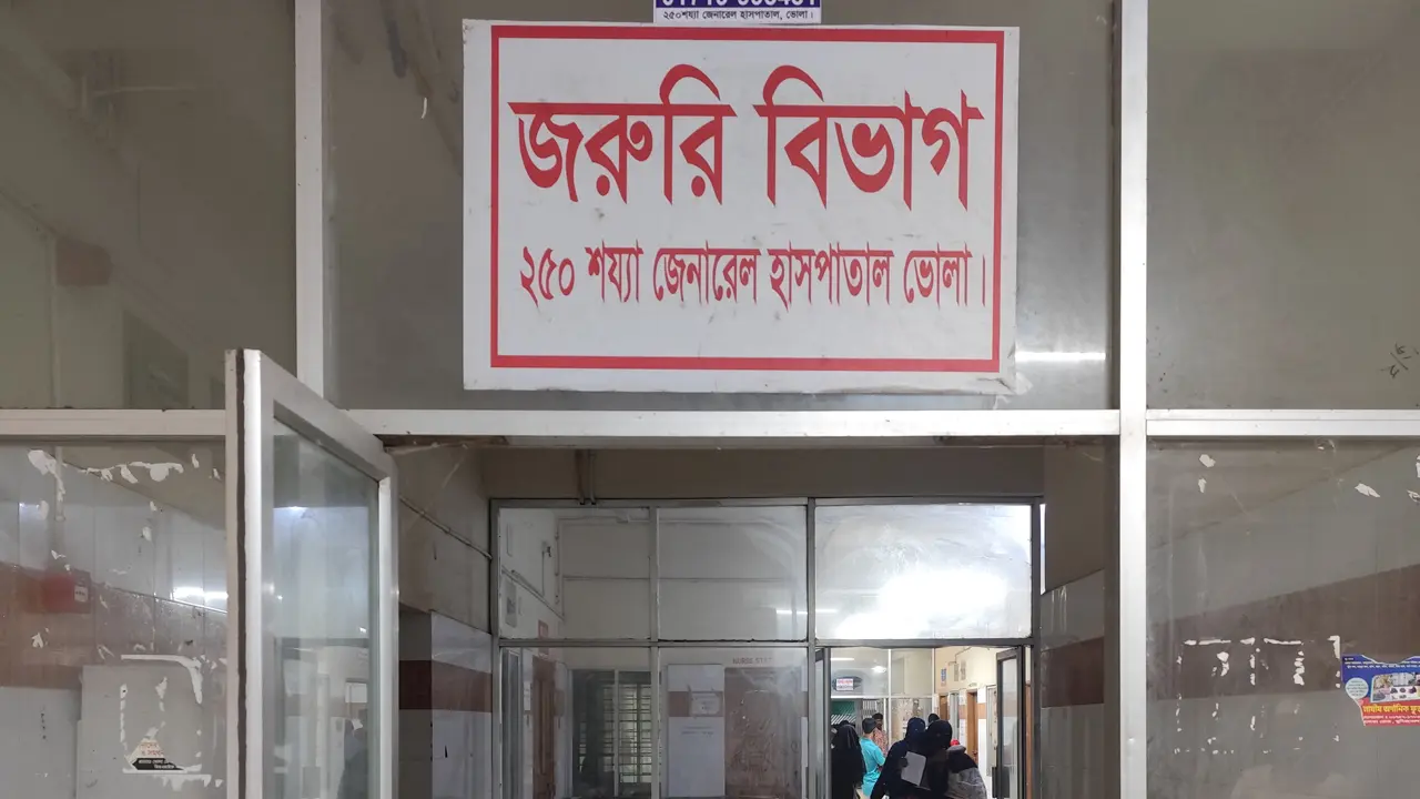 ভোলায় অটোরিকশা-মোটরসাইকেলের মুখোমুখি সংঘর্ষ, নিহত ১