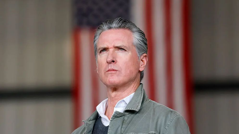 'যুদ্ধের খবর প্রচার পছন্দ না হলে সম্প্রচারের লাইসেন্স বাতিলের হুমকি দেন প্রেসিডেন্ট'