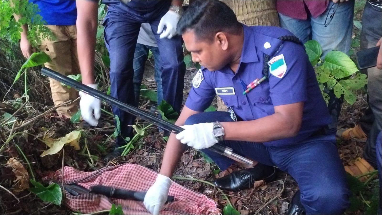 নড়াইলের কালিয়ায় পরিত্যক্ত অবস্থায় একনলা বন্দুক উদ্ধার