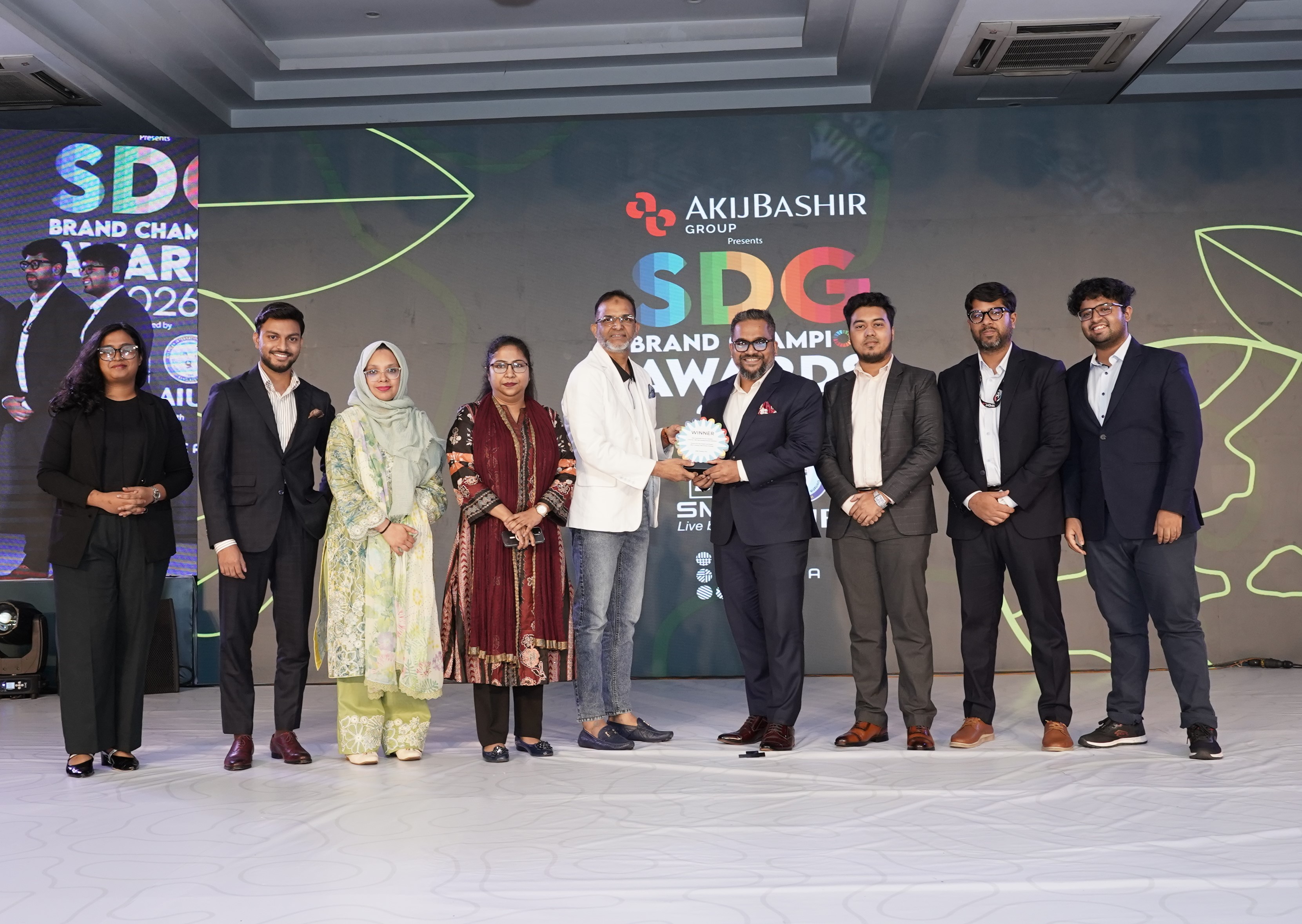 মোস্ট সাসটেইনেবল ফাইন্যান্সিয়াল ইনস্টিটিউশন অব দ্য ইয়ার- এনবিএফআই’ সম্মাননা পেল আইপিডিসি