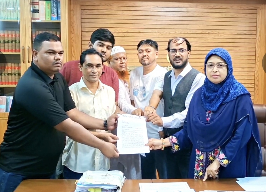 নোয়াখালী বিভাগ দাবিতে প্রধানমন্ত্রী বরাবরে ফেনীবাসীর স্মারকলিপি