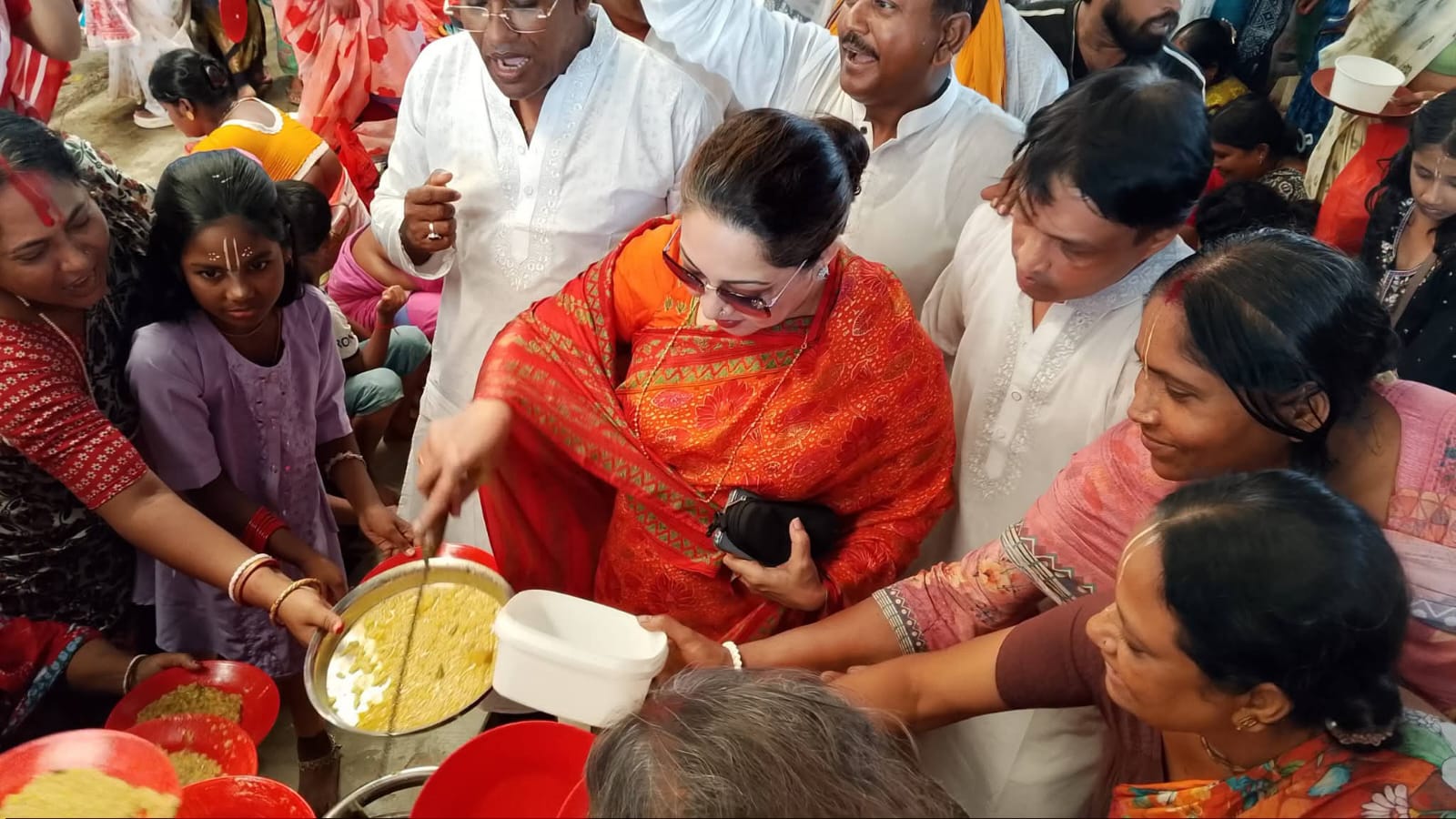 ফরিদপুরে হিন্দু সম্প্রদায়ের ৯ দিনব্যাপী বর্ণাঢ্য উল্টো রথযাত্রা উৎসব শেষ