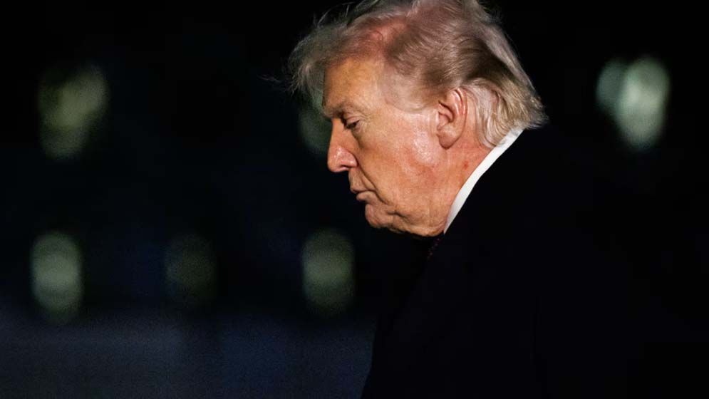 চীনের সাহায্যে ইরানের বেড়াজাল থেকে মুক্তি চান ট্রাম্প