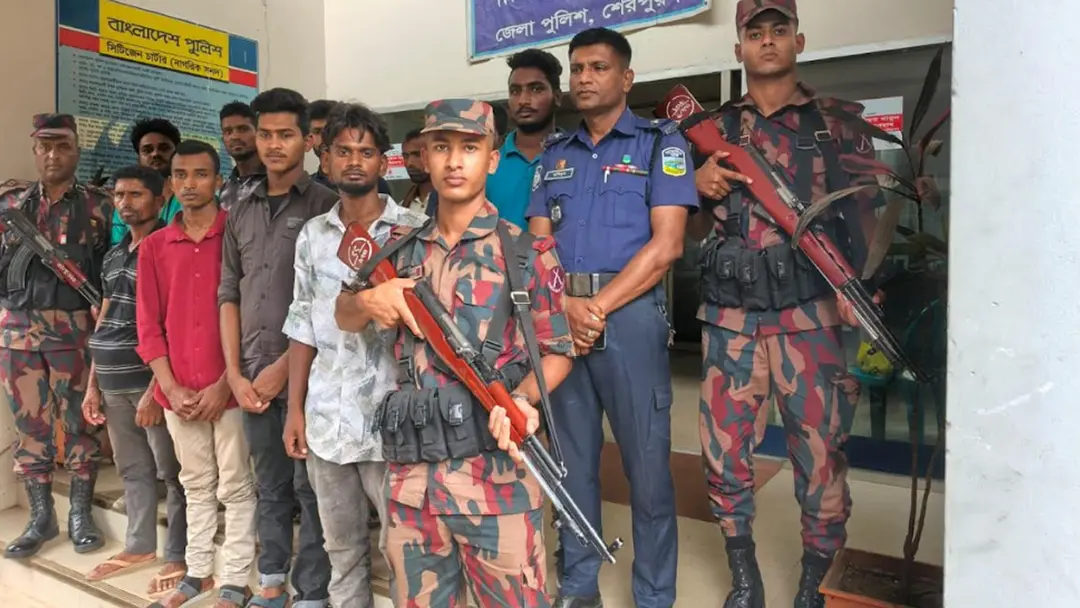 শেরপুর সীমান্ত দিয়ে ১০ বাংলাদেশিকে ফেরত দিল বিএসএফ