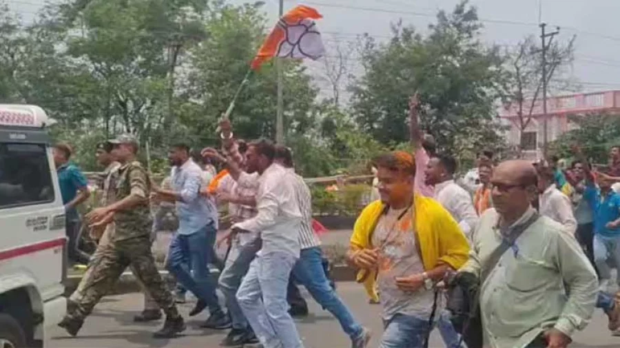 পশ্চিমবঙ্গে ‘জয় শ্রী রাম’ ও ‘জয় বাংলা’ স্লোগান দিয়ে সংঘর্ষ