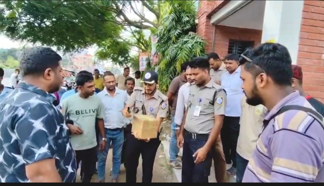 বগুড়ায় ন্যাপকিনের বাক্সে মাদকের চালান জব্দ